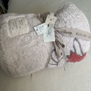 Barefoot Dreams Disney - Large Winnie the Pooh Blanket